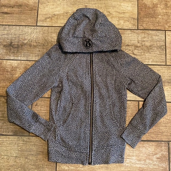 Lululemon Scuba Hoodie - Picture 5 of 10